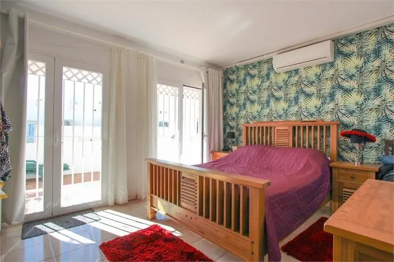 Amazing 3 Bedroom Townhouse With Sea View, Nerja Holiday home